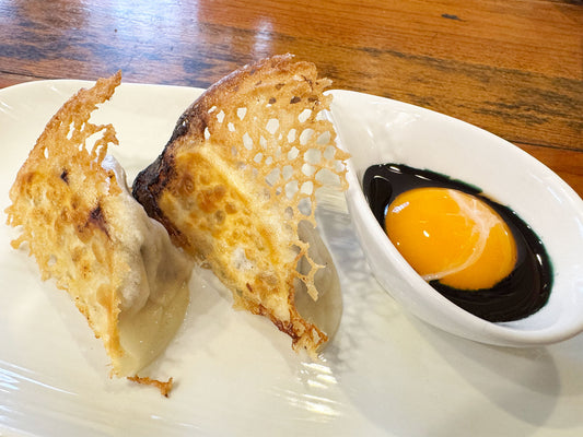驚きと感動を与え続ける餃子専門店が作ったスピルリナ入り餃子